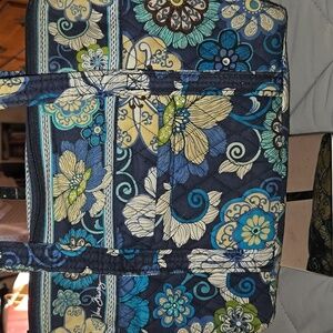 Vera Bradley retired Mod Floral Blue pattern Small shoulder tote bag.